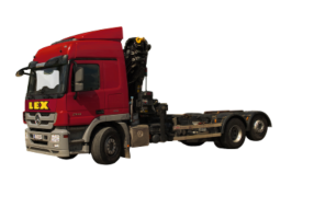 LKW mit Wechselbrücke mit Ladekran